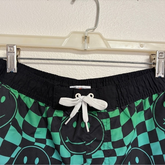 Boys Big Chill swim trunks size 18 - Picture 3 of 6